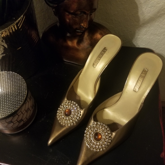 Ann Marino Bronze Mules - Picture 2 of 8